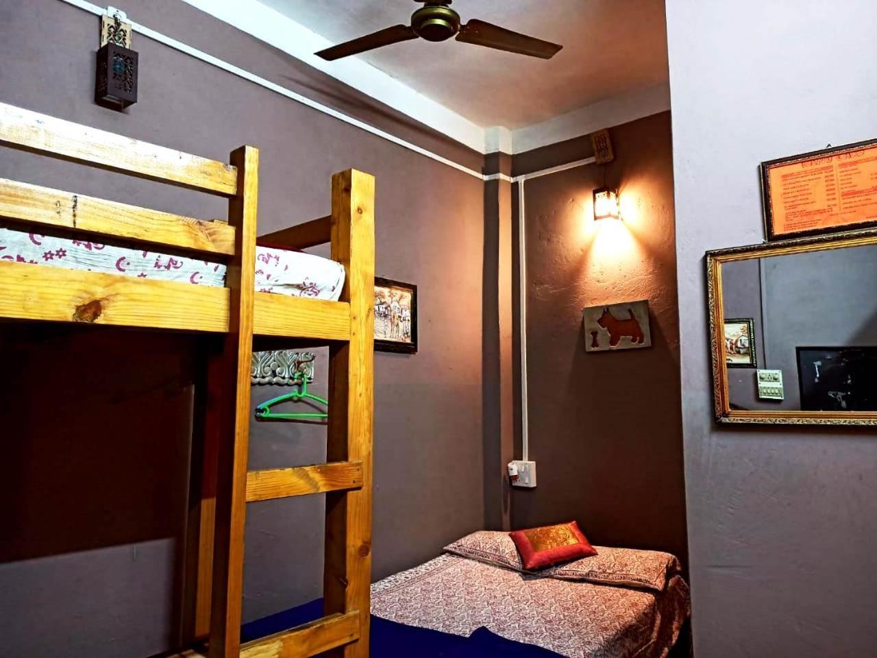 Stay Inn Heritage バラナシ エクステリア 写真
